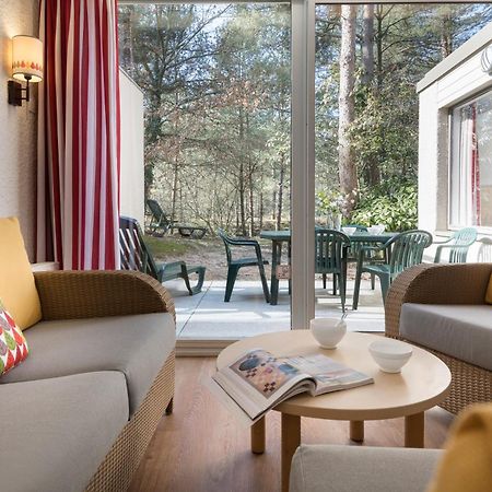 Отель Center Parcs Les Bois Francs Вернёй-сюр-Авр Экстерьер фото