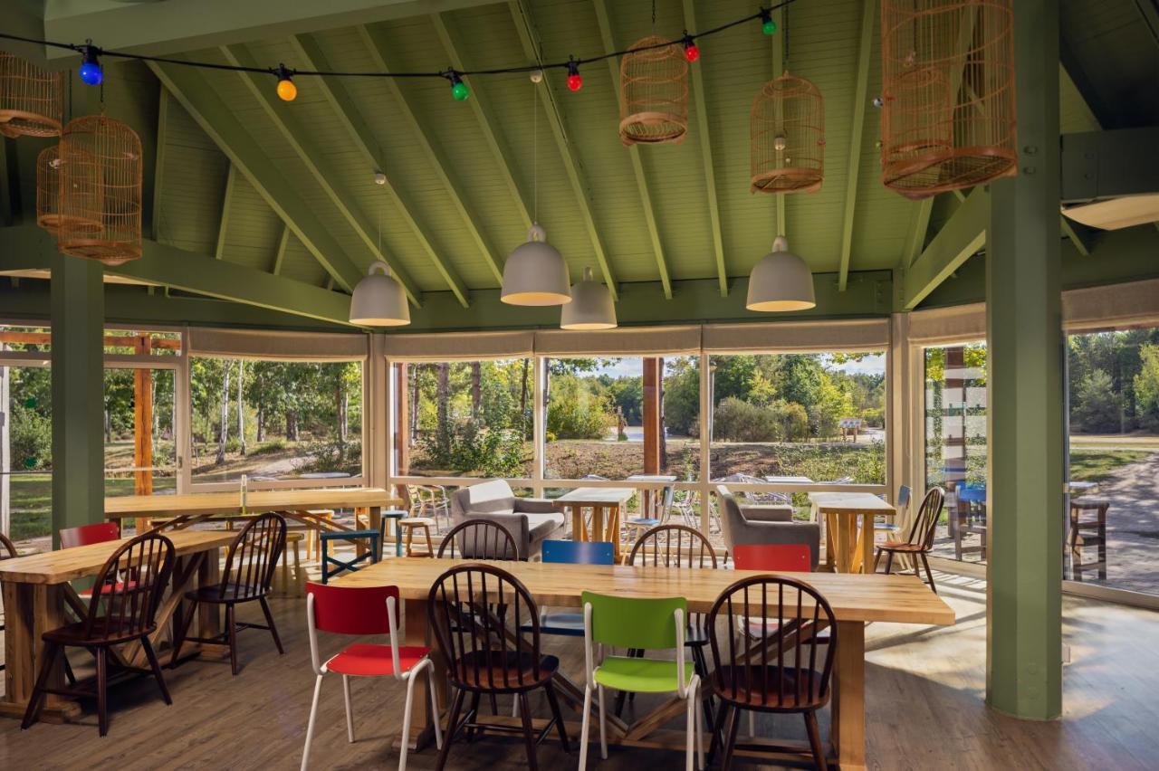 Отель Center Parcs Les Bois Francs Вернёй-сюр-Авр Экстерьер фото